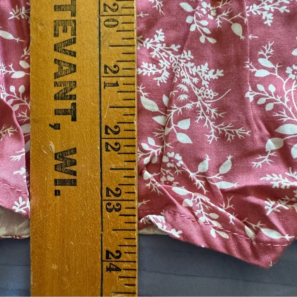 I Love Crissa Women’s Floral Tunic Top Pink Mauve Short Sleeve Size Large NWT - Picture 5 of 6
